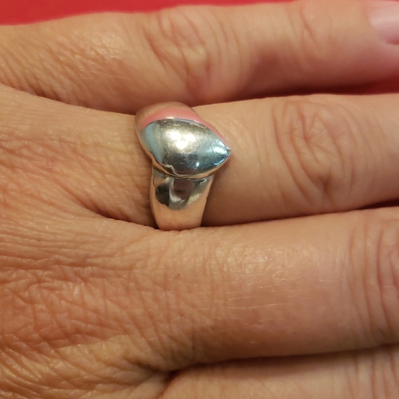 Ring - Picture 2 of 2